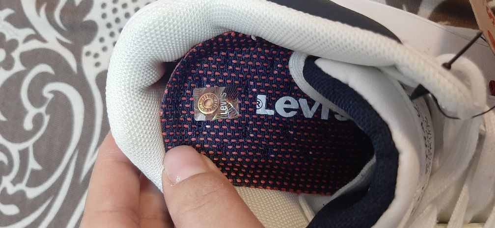 Adidasi Levi's Unisex