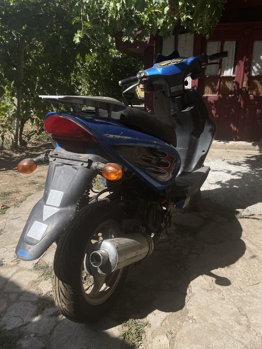 Vand scuter de 49 cc