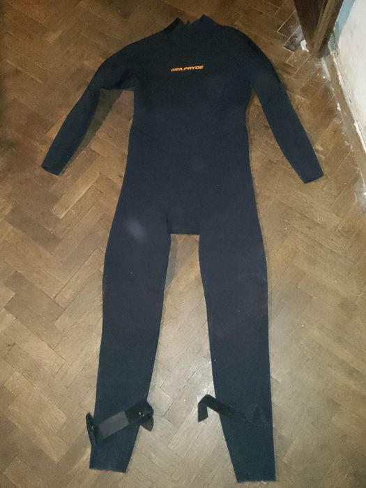 Неопрен 5мм, боти, ръкавици.