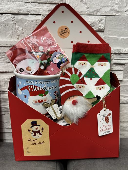 Коледни кутии за подарък