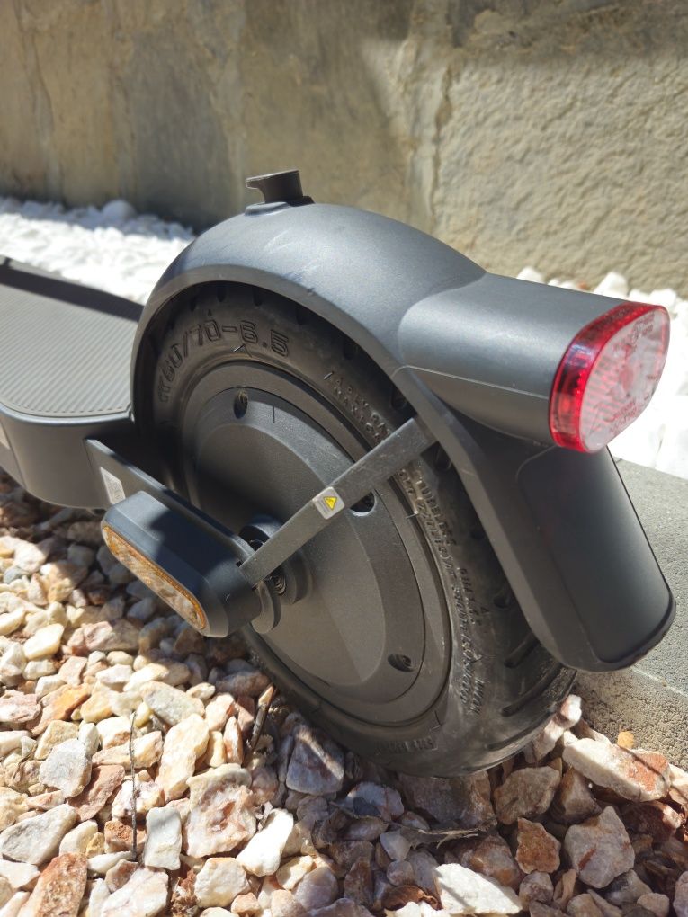 Електрическа тротинетка Xiaomi electric scooter 4 pro 2nd gen