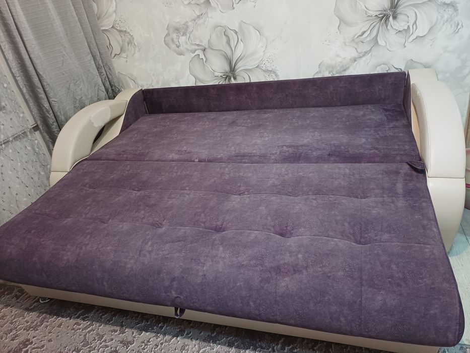 Продам диван в хорошем состоянии