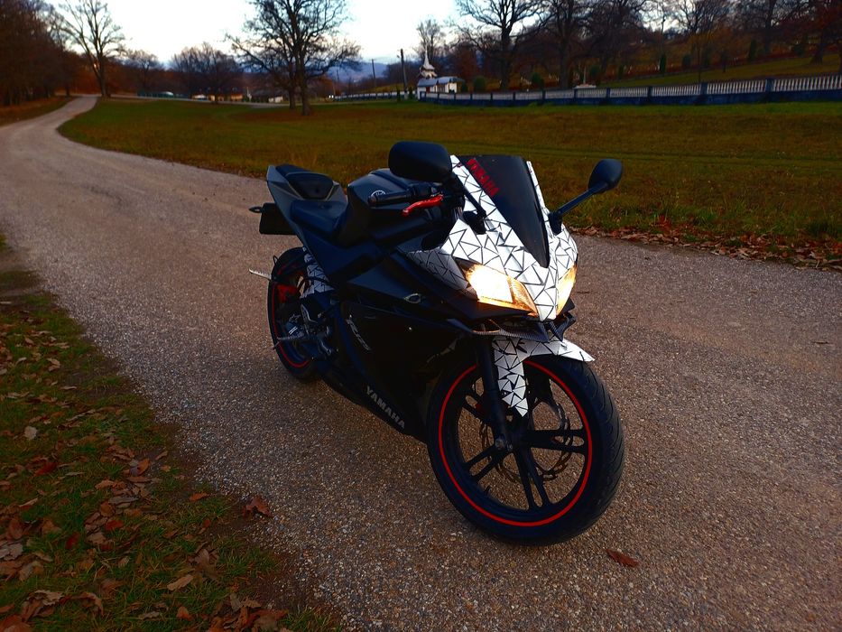 Vând Yamaha YZF-R125, prima generație, an 2008,