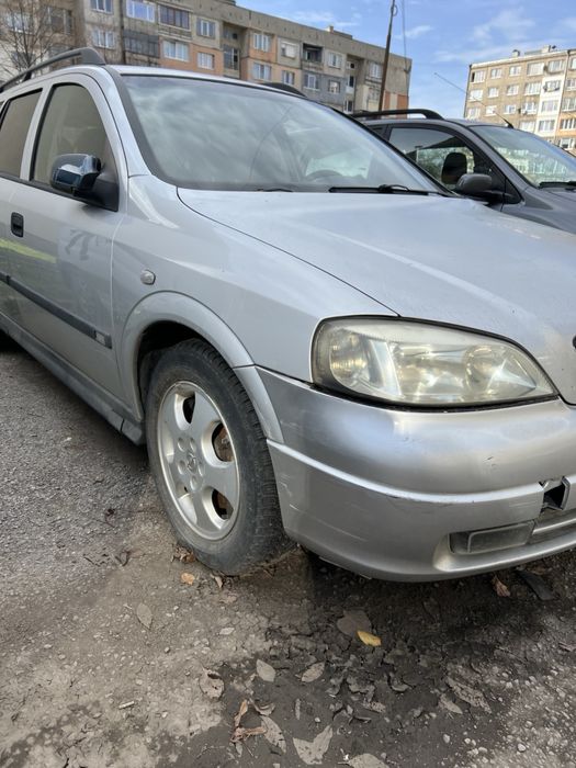 Опел Астра 2.0 DTIна части или цяла.