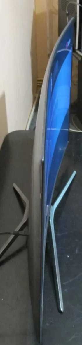 Televizor Samsung curbat