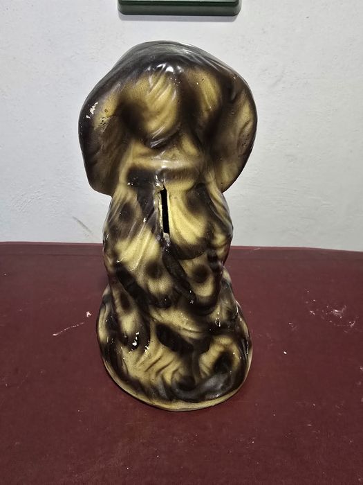 Старо керамично куче касичка