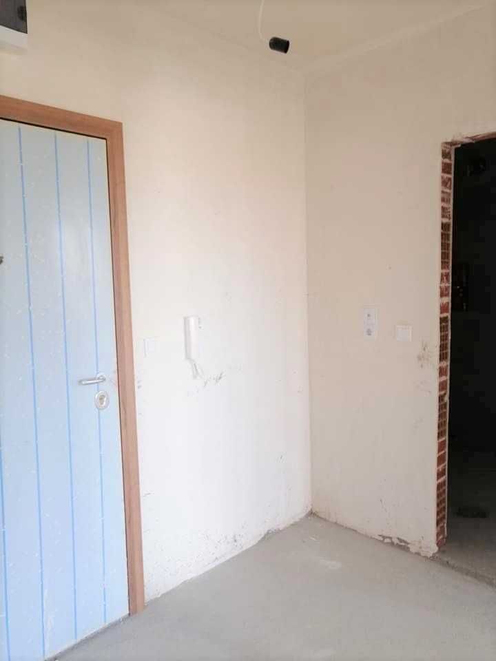 Продава се Двустаен апартамент в Пловдив, Остромила - 75 кв.м за 1147 €/кв.м - Снимка #13