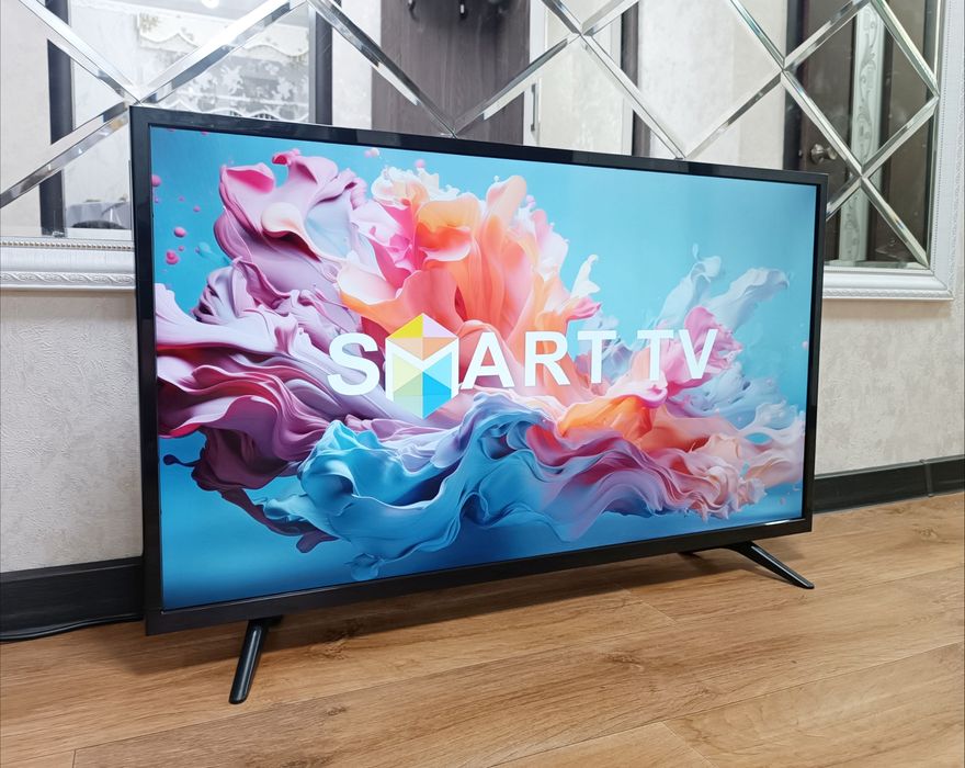 Телевизор SMART TV в хорошем состоянии.