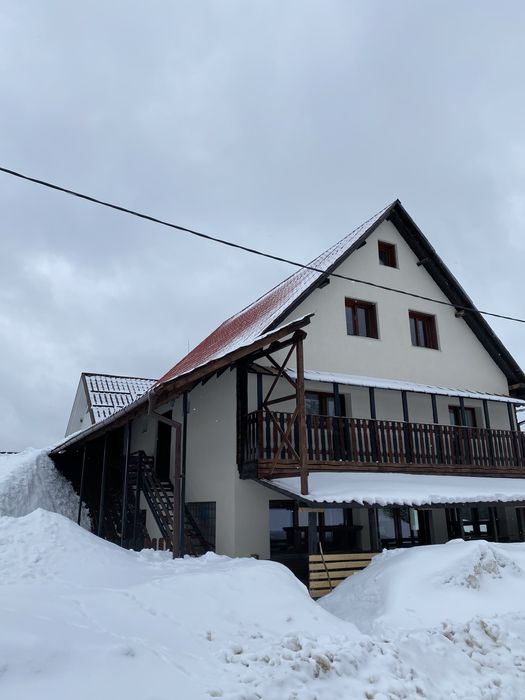 Inchiriez cabana Padiș