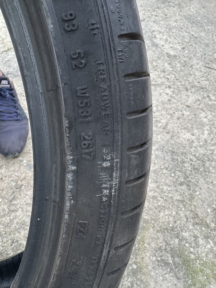 Летни гуми Pirelli 245 35 20