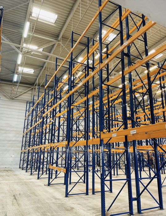 Rafturi pentru depozitare