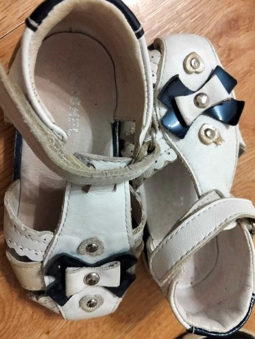 Продам б/у детские обуви ,Старый аэропорт