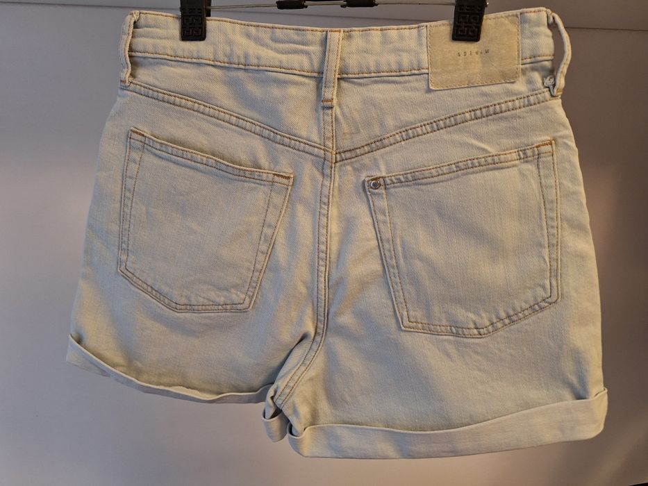 Pantaloni scurti jeans dama HM