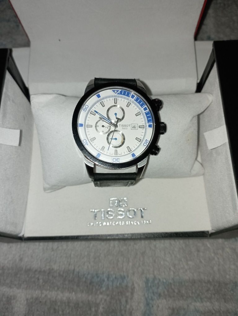 Часы Tissot watches