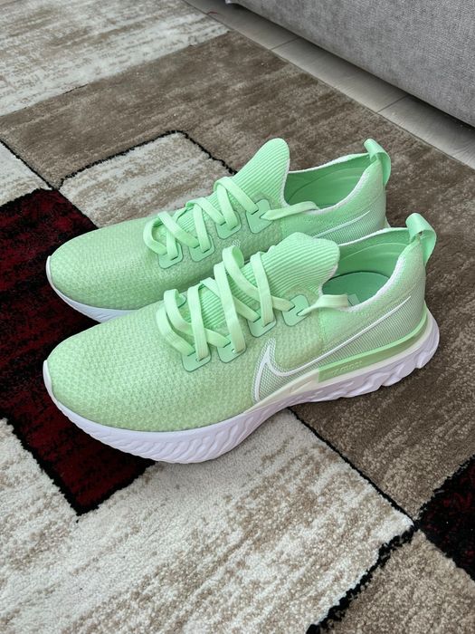 Adidasi barbatesti Nike