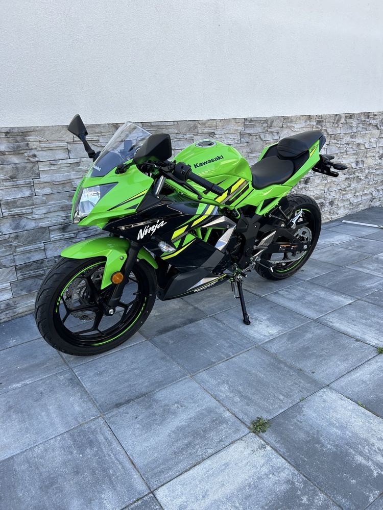 Kawasaki Ninja 125 R/2019 A1 impecabil 4.600km