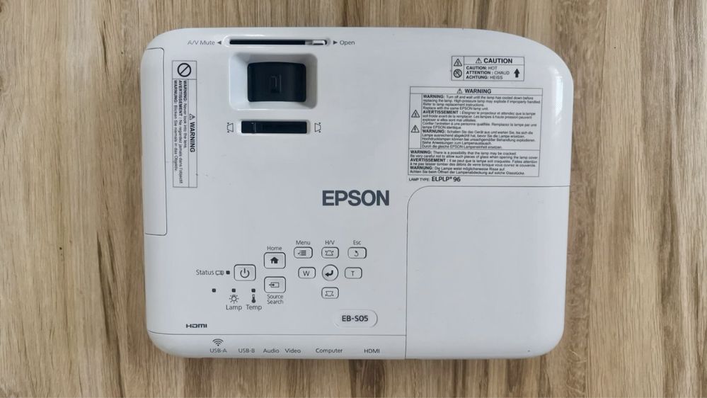 Videoproiector Epson EB-S05