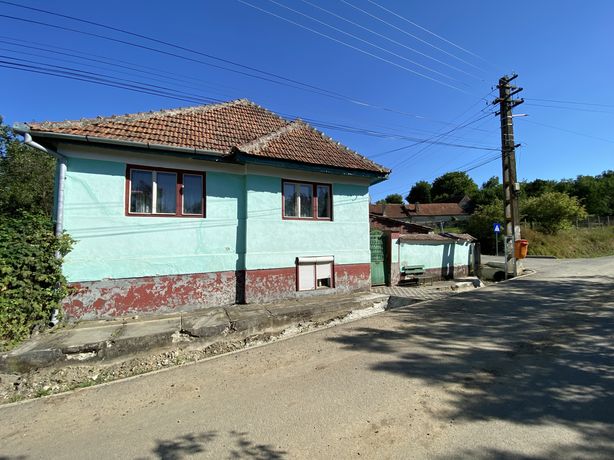 Casa la tara sat.Sangatin - Miercurea Sibiului