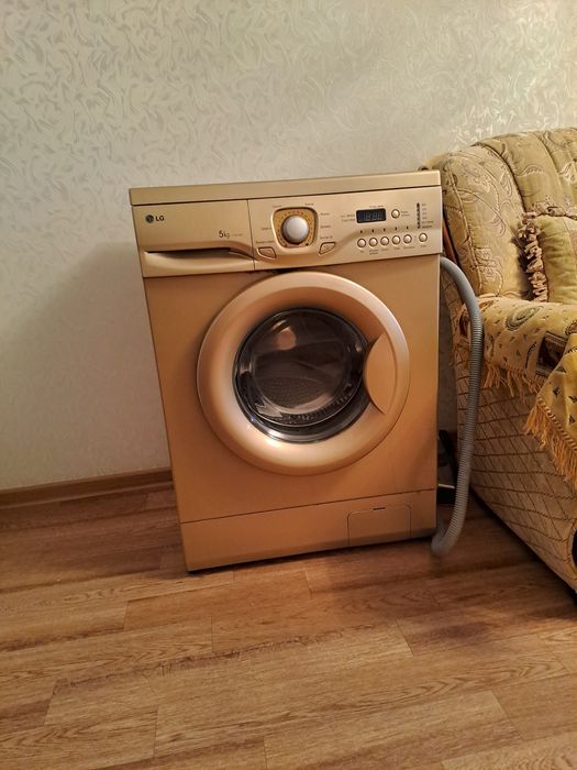 Продам кровать двухспальную