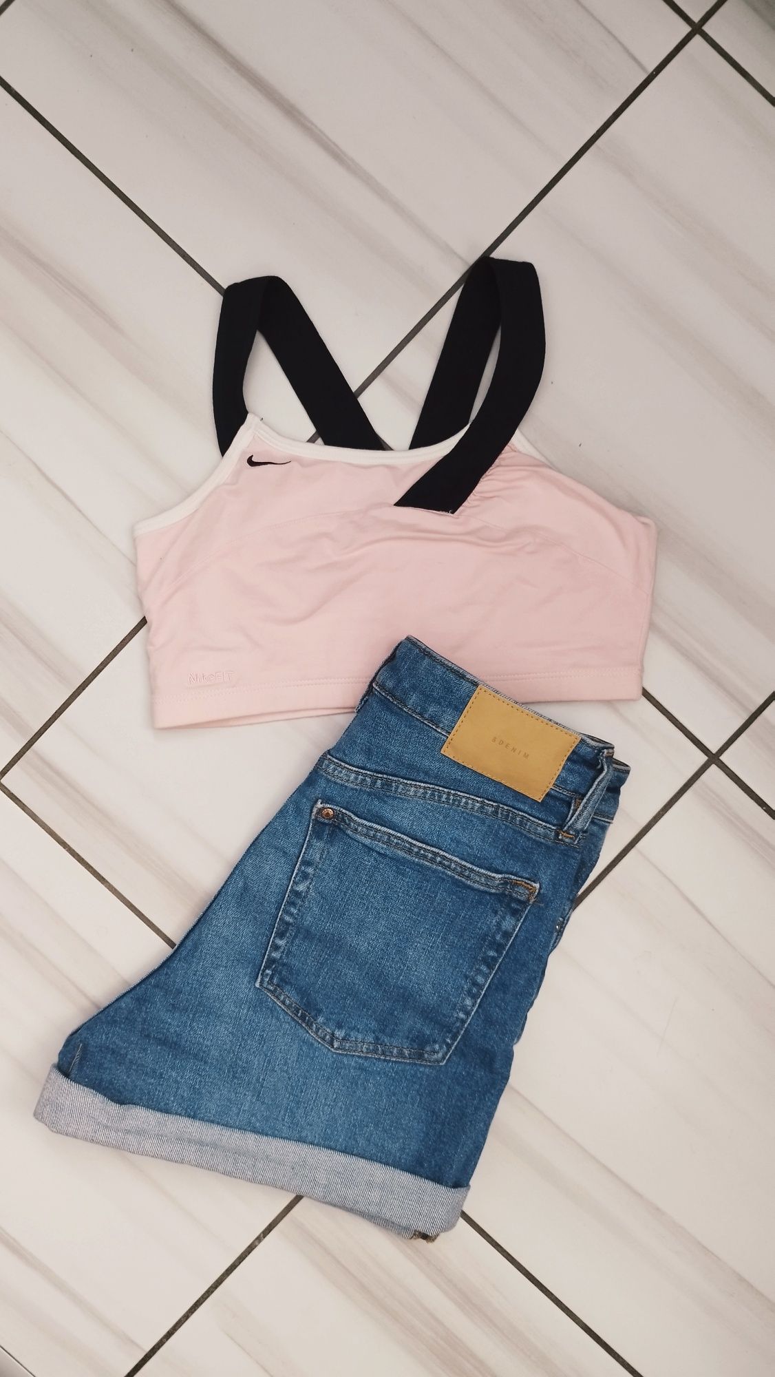 Топ NIKE XS, Панталонки H&M 34 XS