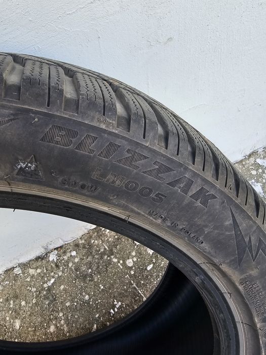Гуми 235/45/18 - 4 бр, дот 21, Bridgestone
Продавам