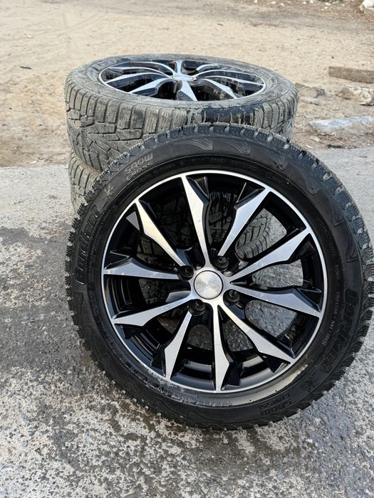 R16 диски с покрышкой в хорошем состоянии