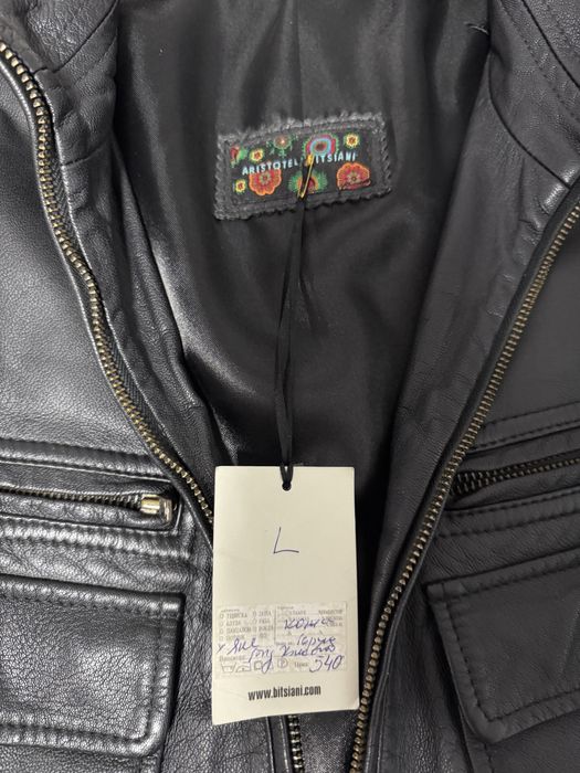 Ново кожено яке не носено,объркан размер