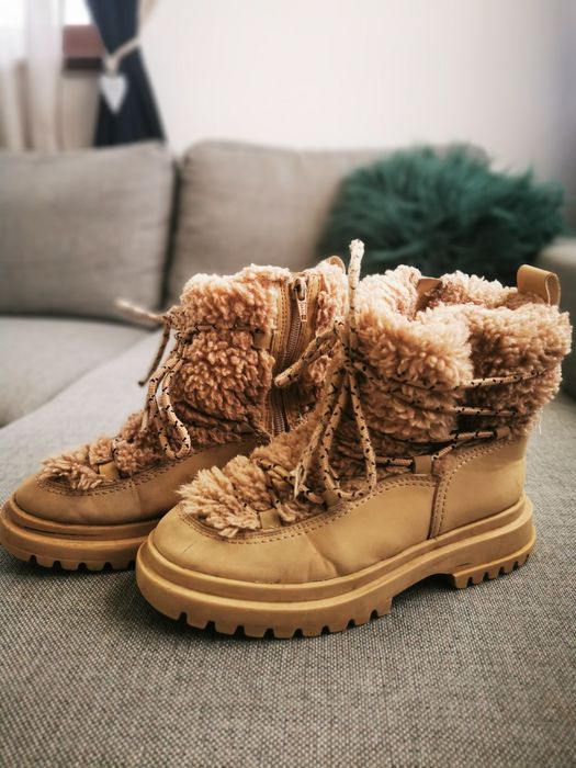 Ghete Zara marime 35