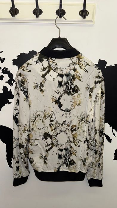 Бомбър яке на Zara