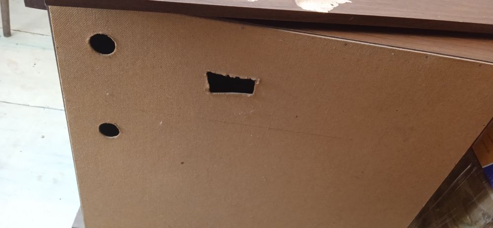 Столик под телевизор крутящая крышка