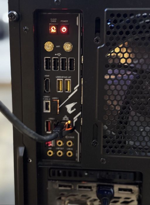 Мощен настолен компютър i9-9900k Gaming pc
