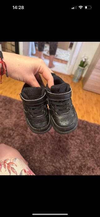 Adidasi adidas negri