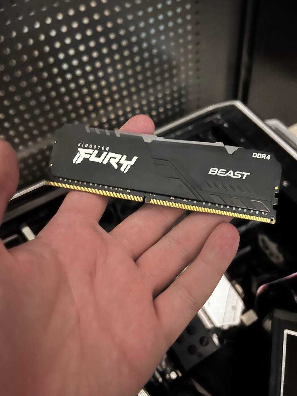 ОЗУ Kingston FURY Beast Black - KF430C15BBK4/32