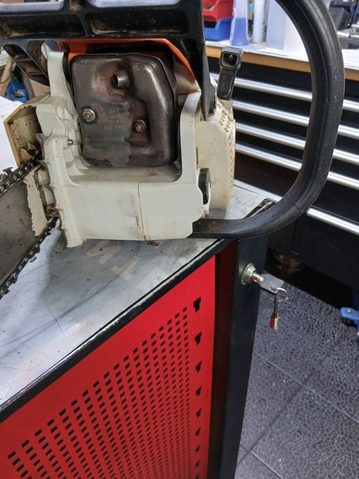 Stihl ms 250 perfecta stare  multe piese noi