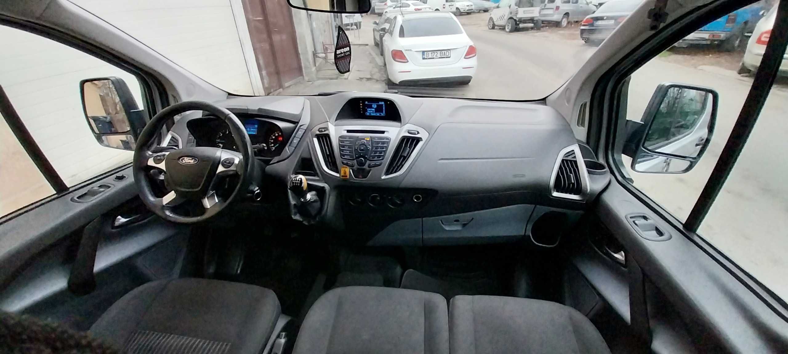 Vand Ford Custom an 2014 Full 8+1