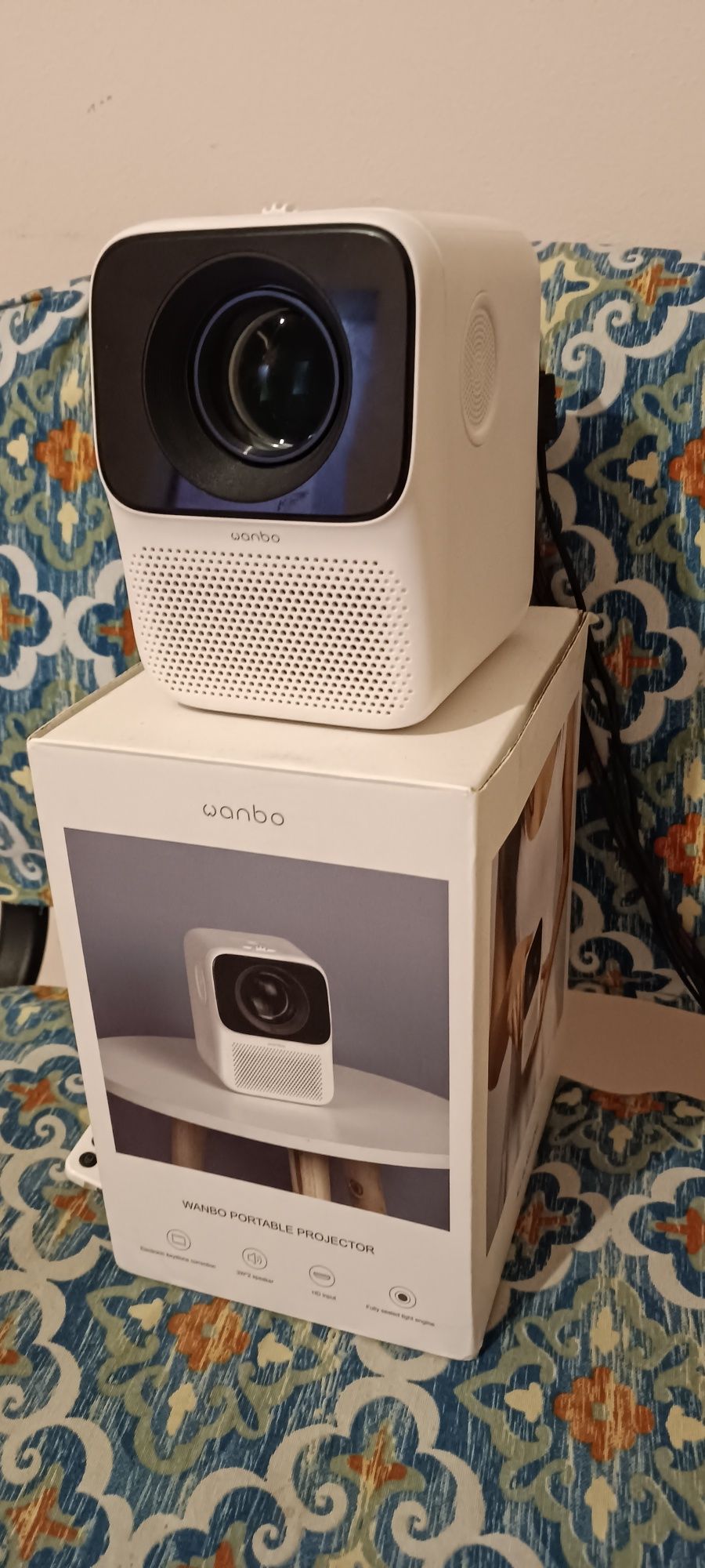 Продается Проектор Xiaomi Wanbo Projector T2 Free