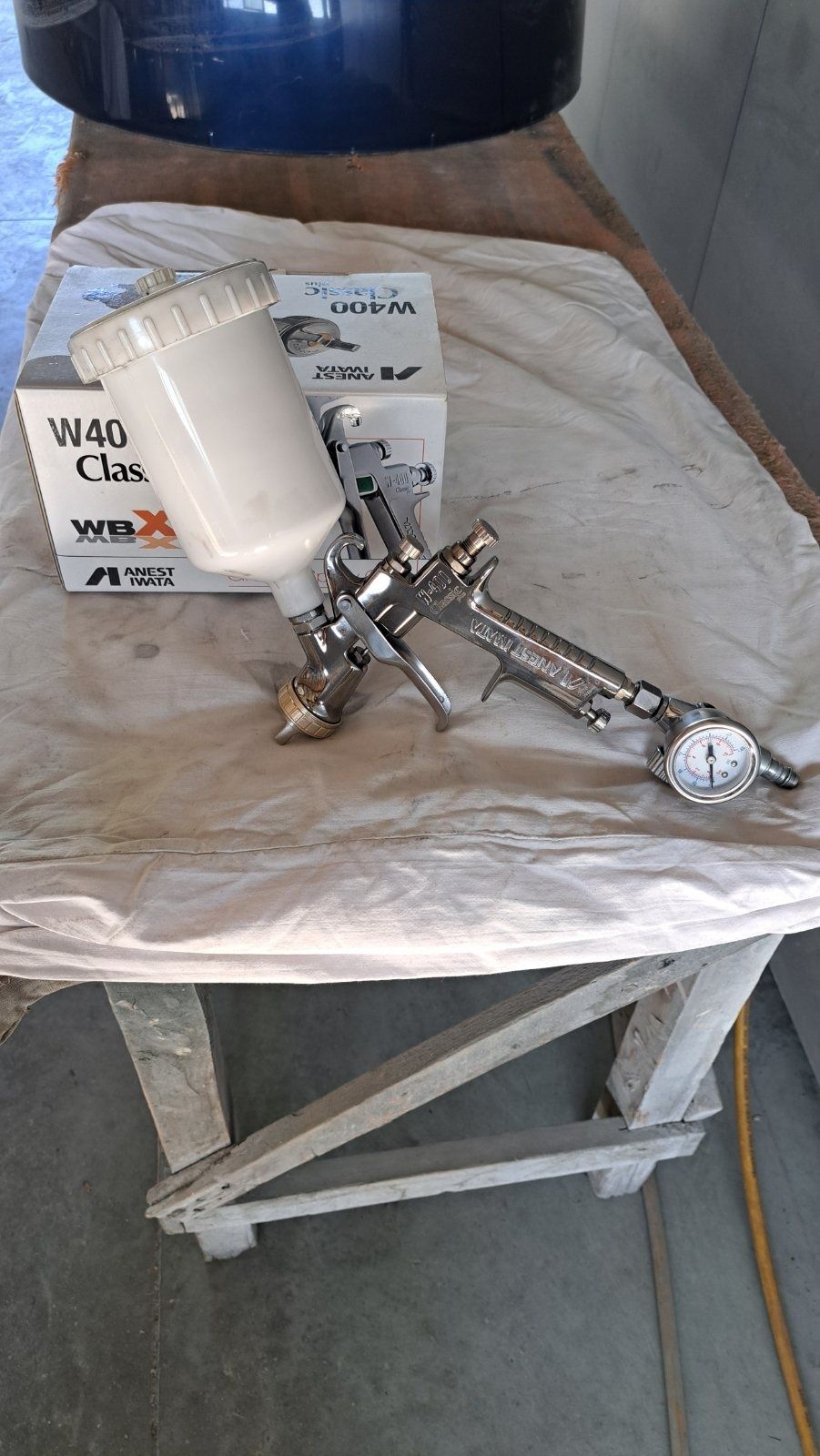 Anest iwata w400
