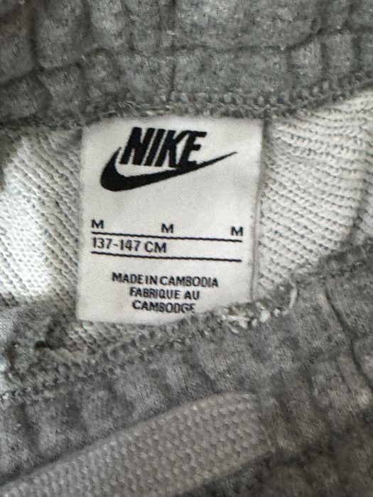 Nike худи нови