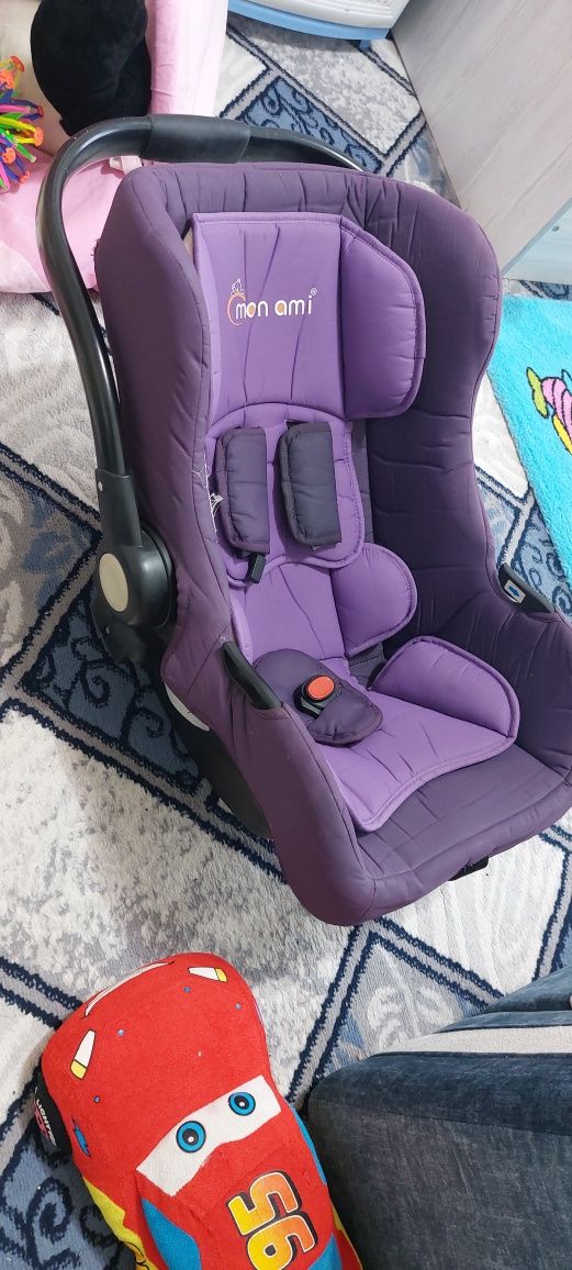 Продаётся авто кресло