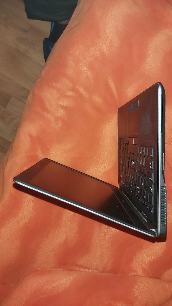 ПРОМОЦИЯ ! Лаптоп  DEll7440