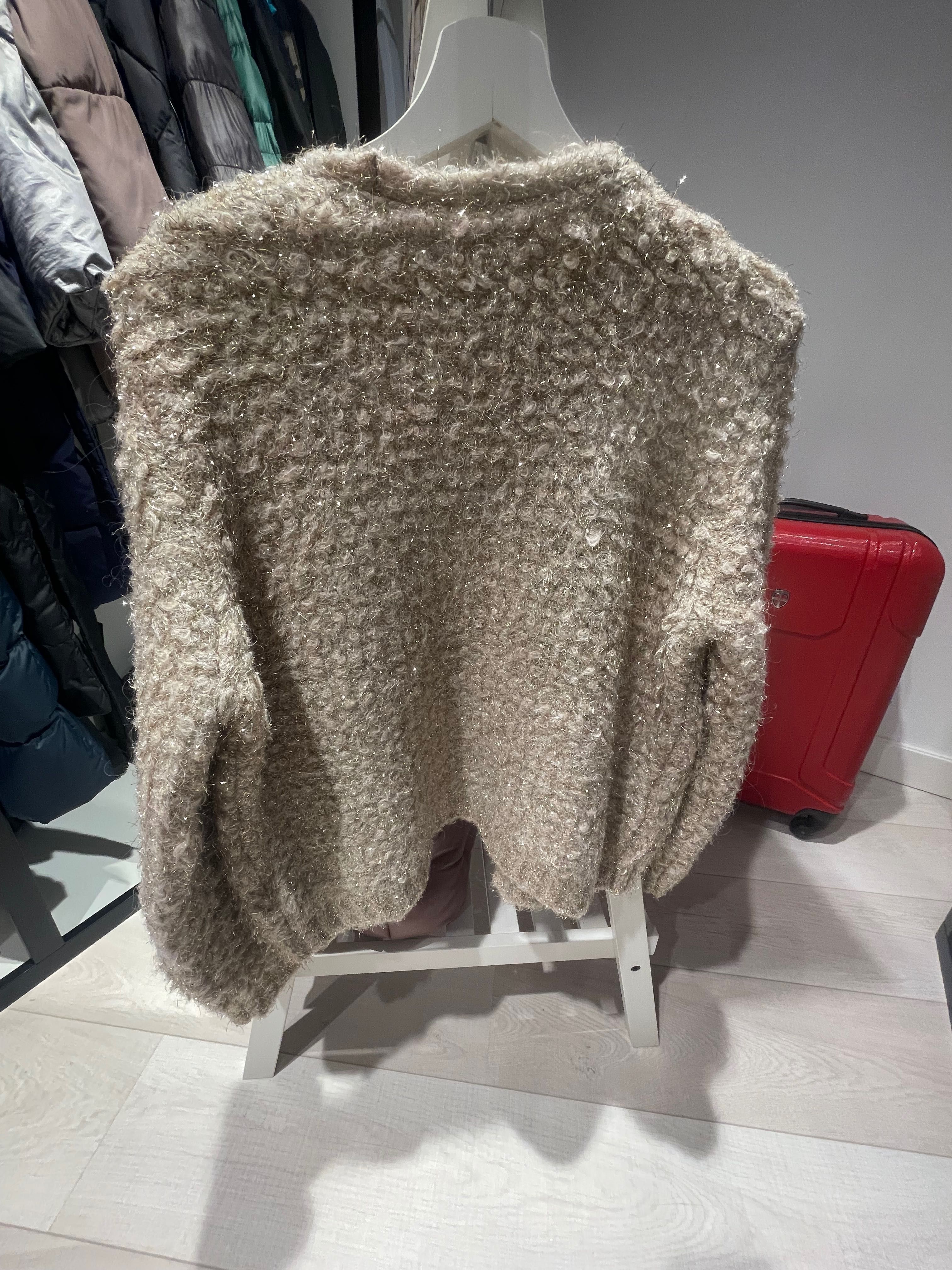 Jacheta aurie din lana