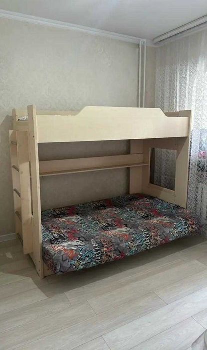 Двухъярусная кровать