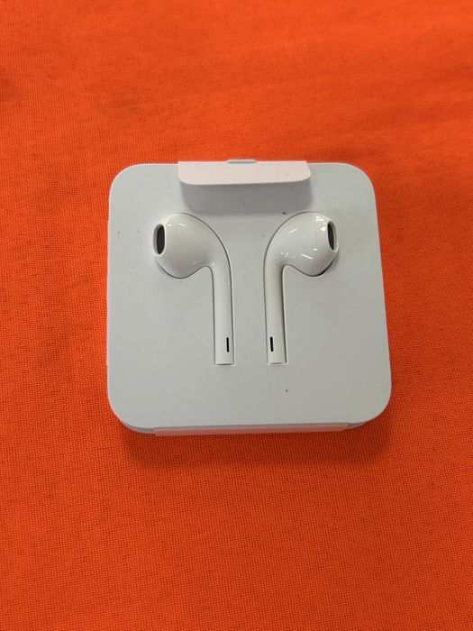 Наушник для Айфона оригнал