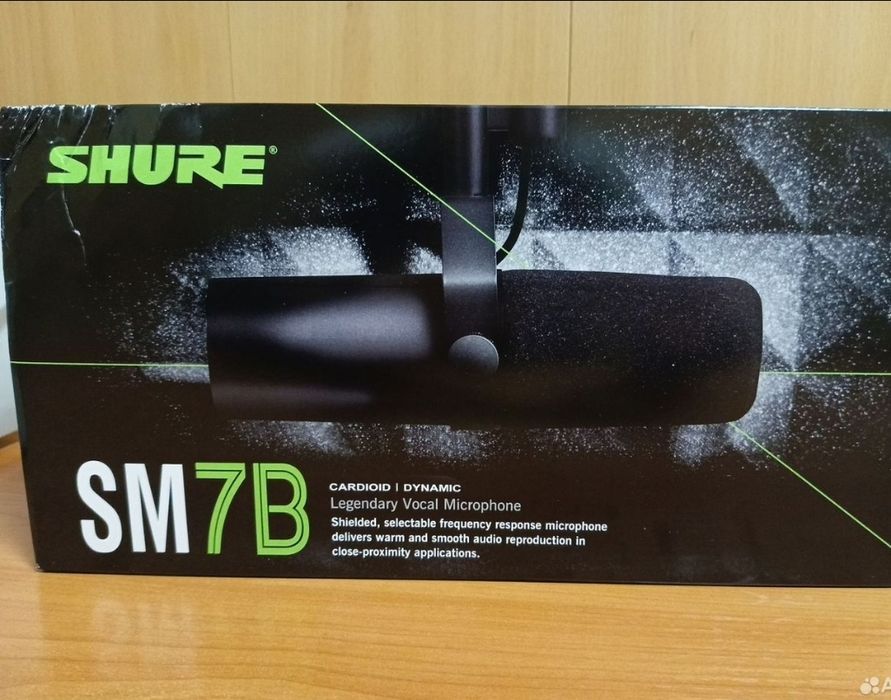 Студийный микрофон