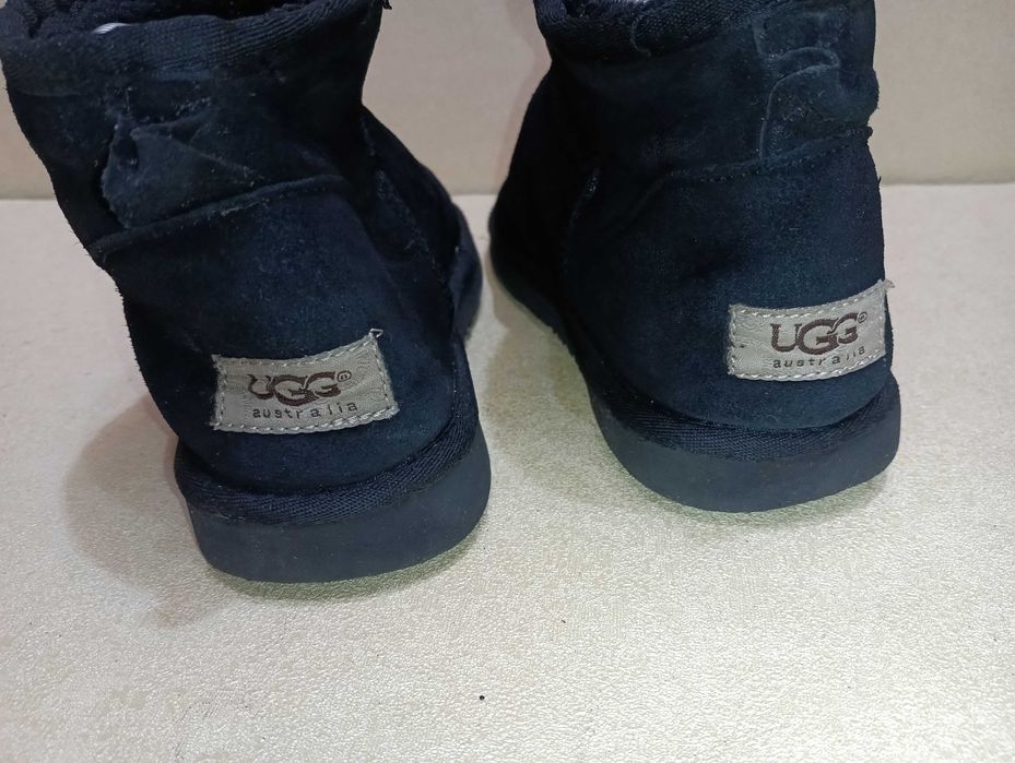 кожени боти UGG made in Australia N 40 -35 лв