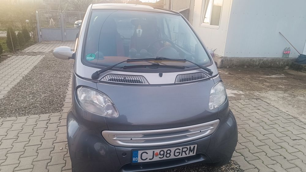 Vând Smart Fortwo an 2002