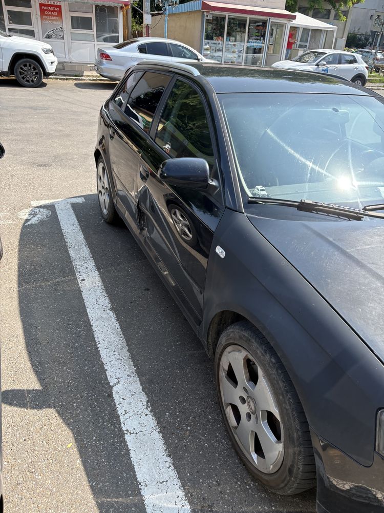 Audi a3 avariat partea dreapta