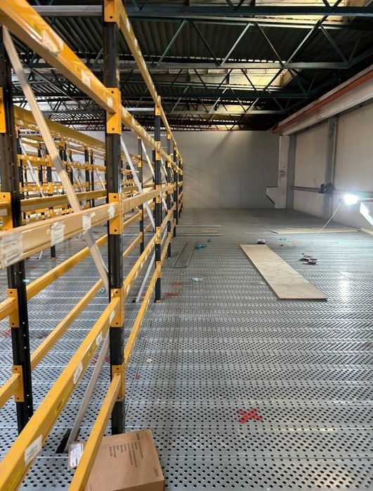 Rafturi metalice industriale 8899