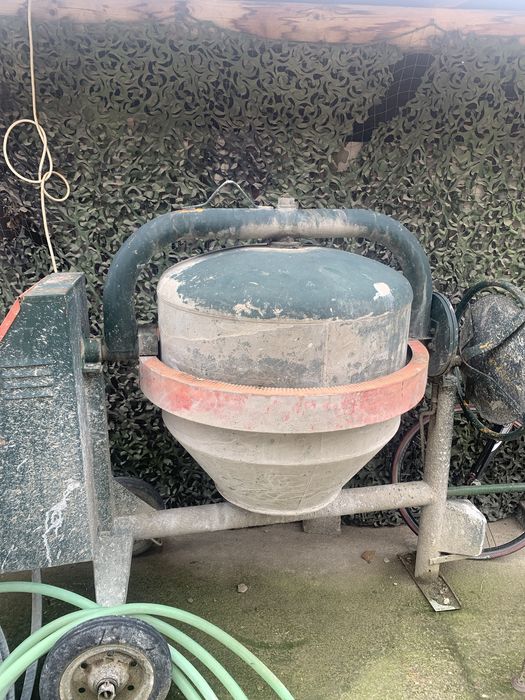 betoniera de vanzare