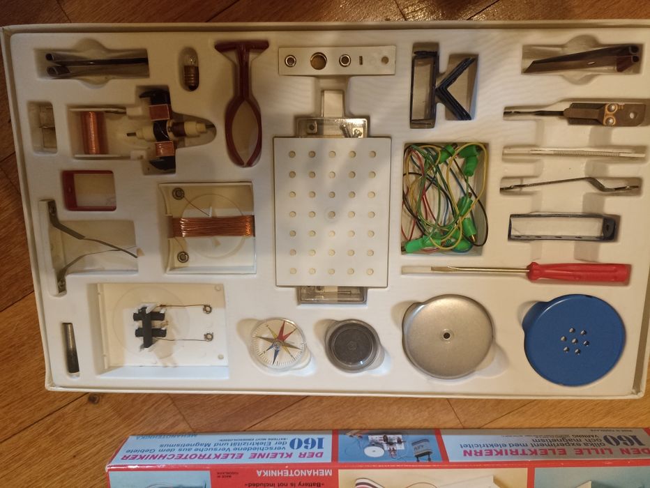 Vând joc experimente electricitate și magnetism